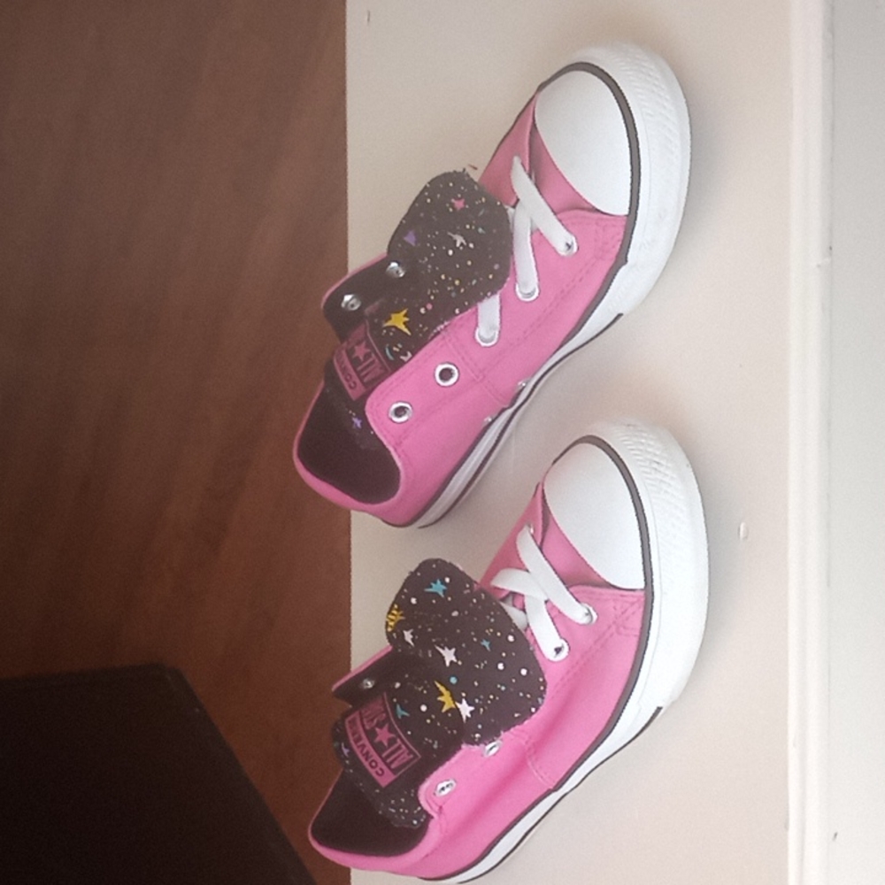 Girls Pink Converse All Stars Sneakers Size 3